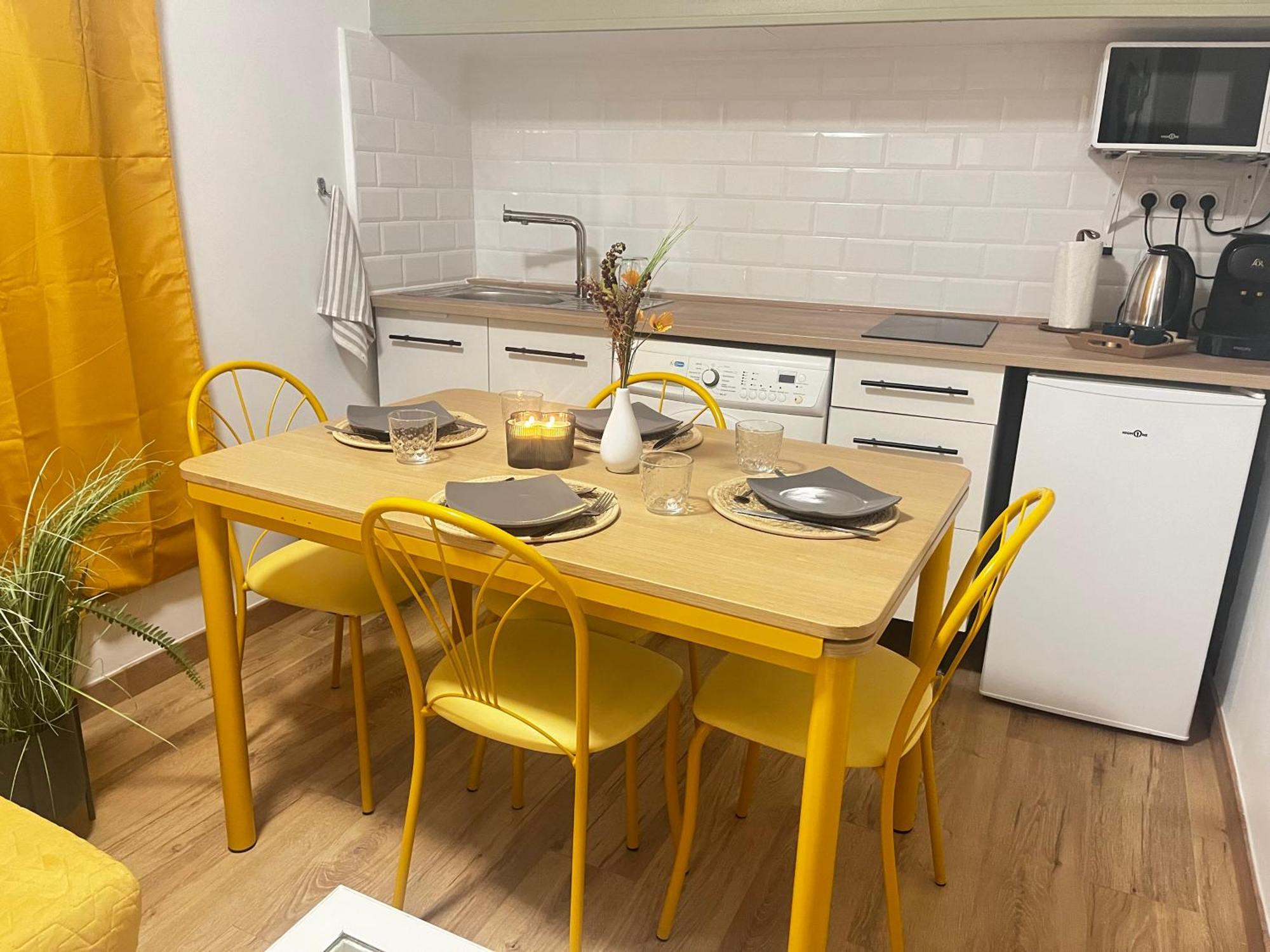 בזייה Cosy Appartement Moderne Et Central ! מראה חיצוני תמונה